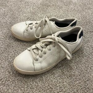 Dr. Scholl's white and Black Sneakers